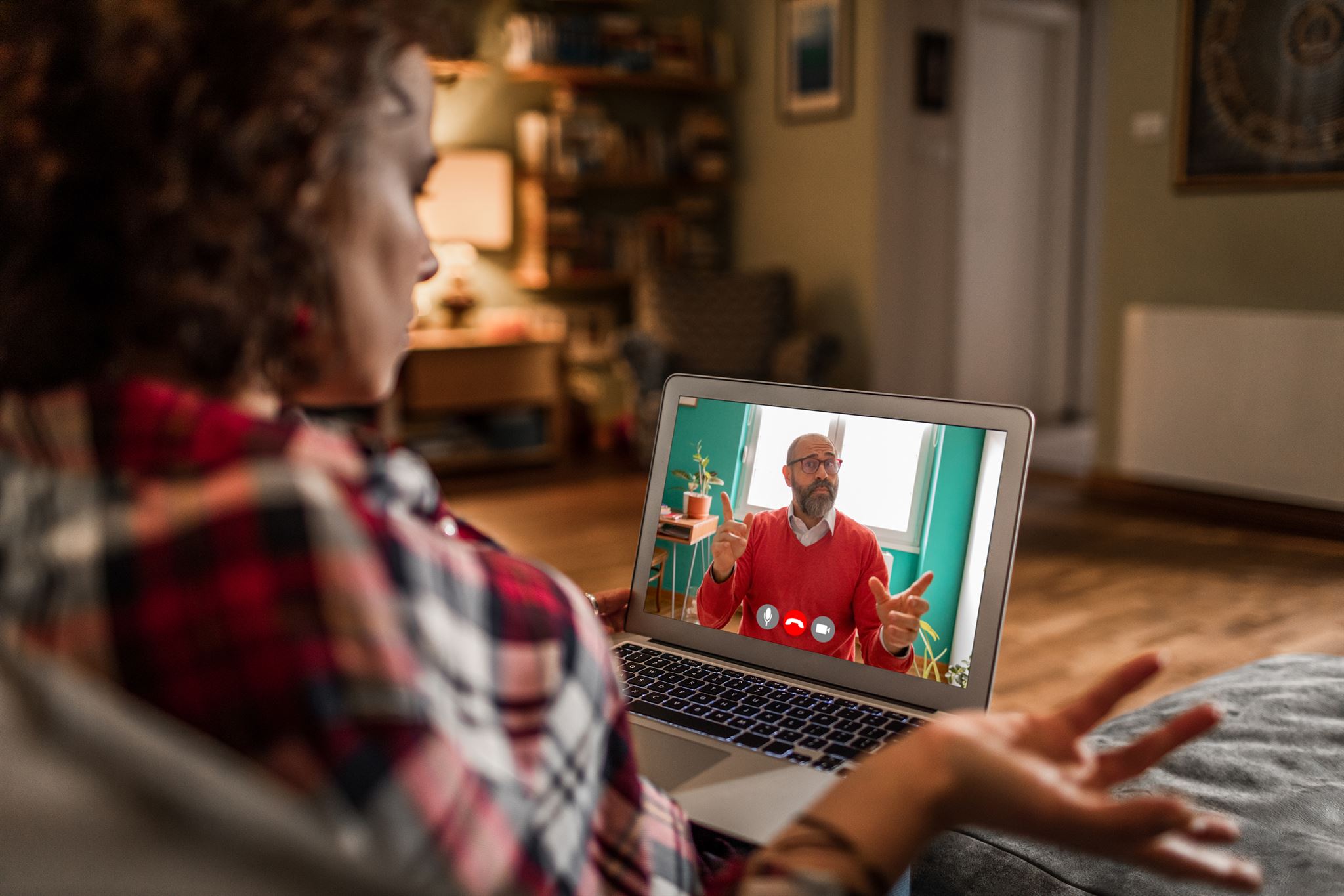 Woman-attending-virtual-therapy